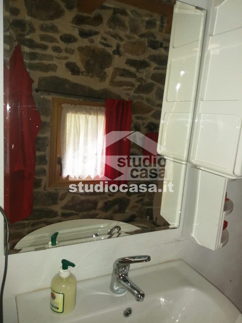 Casa Rustica in vendita a Oltre il Colle