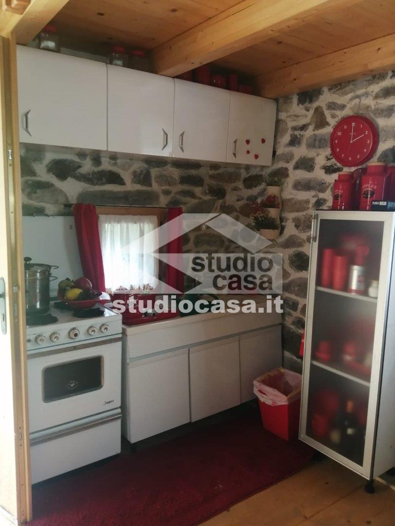 Casa Rustica in vendita a Oltre il Colle