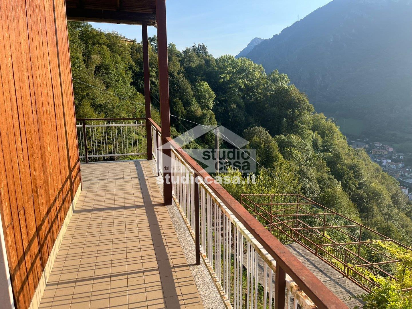 Villa Unifamiliare in vendita a San Pellegrino Terme