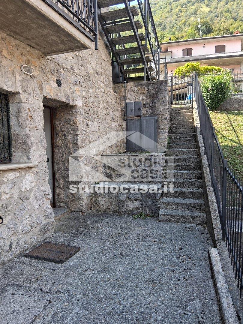 Appartamento in vendita a Algua