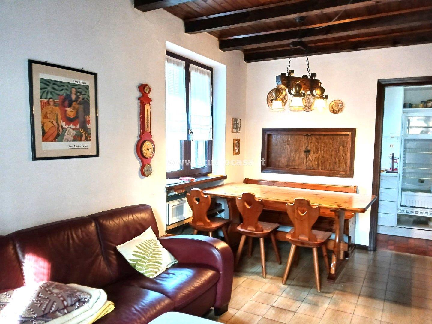 Appartamento in vendita a Costa Serina