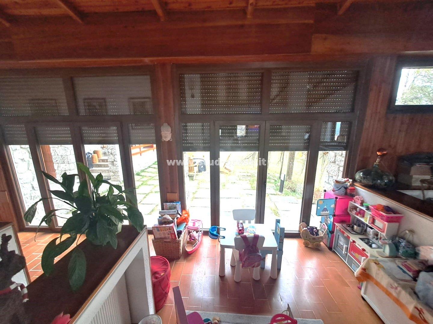 Villa Unifamiliare in vendita a Oltre il Colle