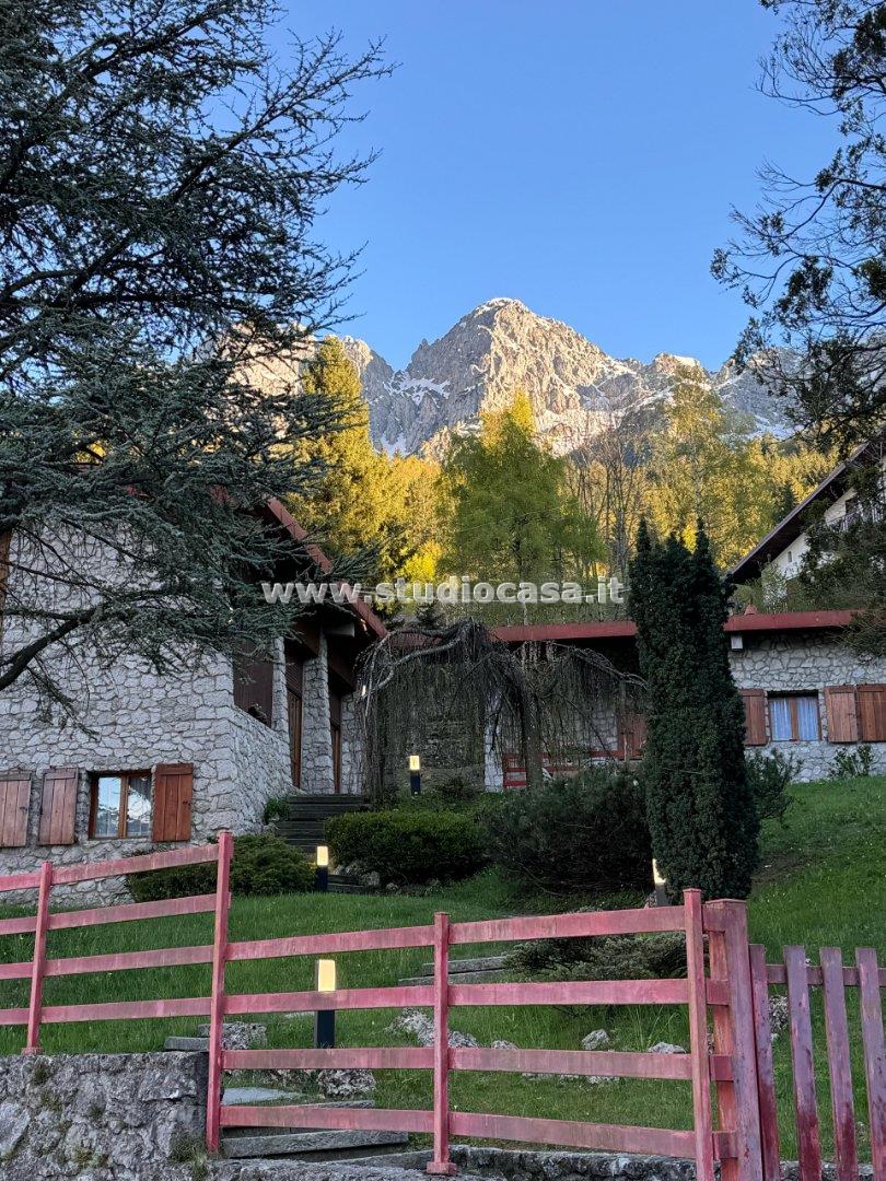 Villa Unifamiliare in vendita a Oltre il Colle