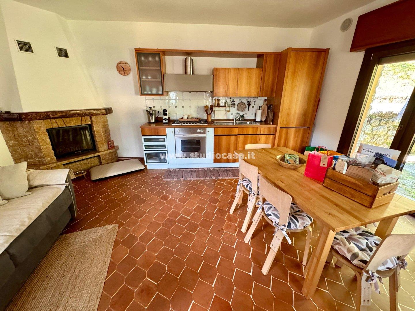 Villa Unifamiliare in vendita a Oltre il Colle