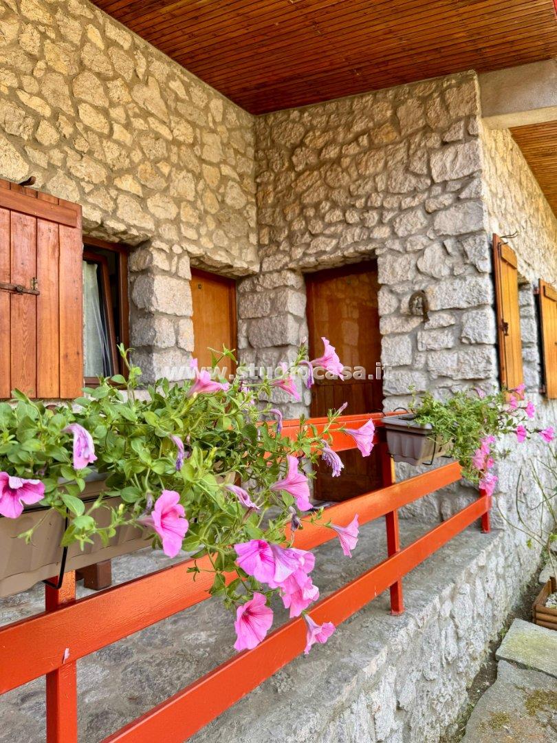 Villa Unifamiliare in vendita a Oltre il Colle