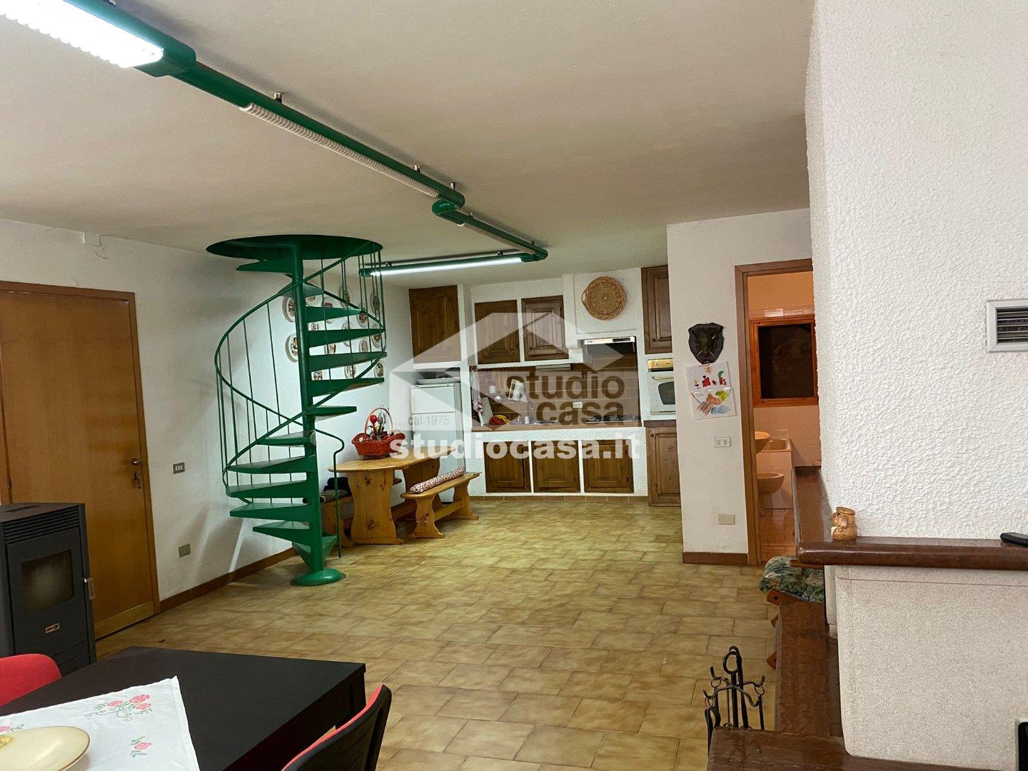 Appartamento in vendita a Carona