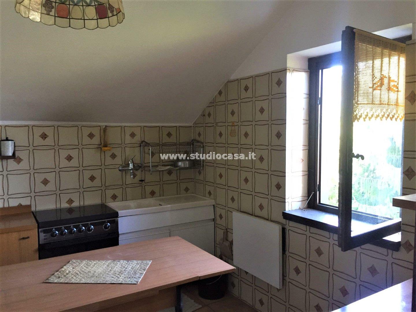 Appartamento in vendita a Algua