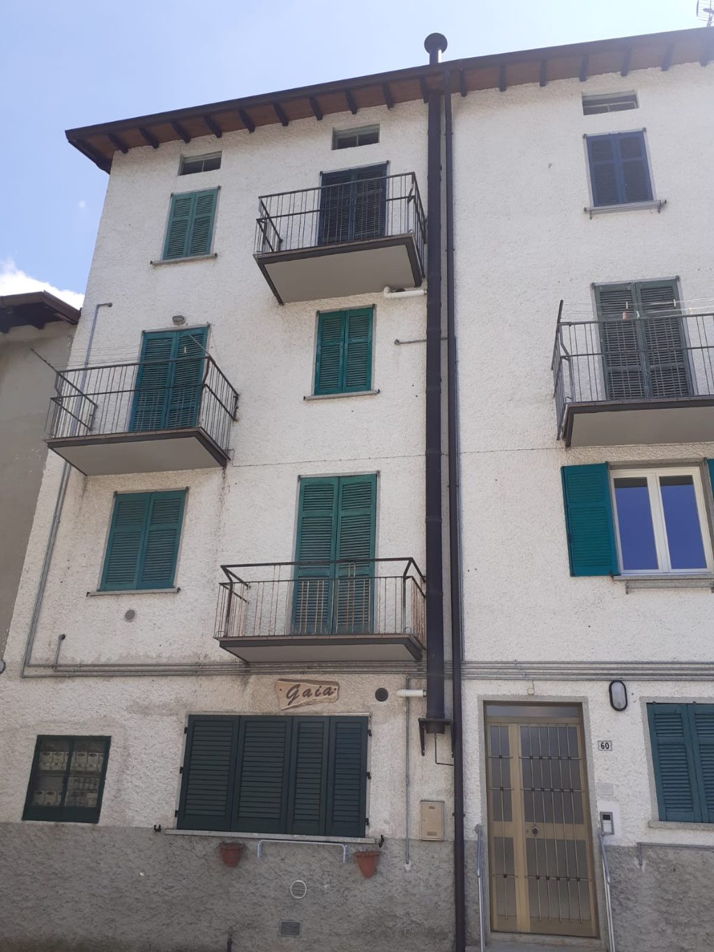 Appartamento in vendita a Piazzatorre