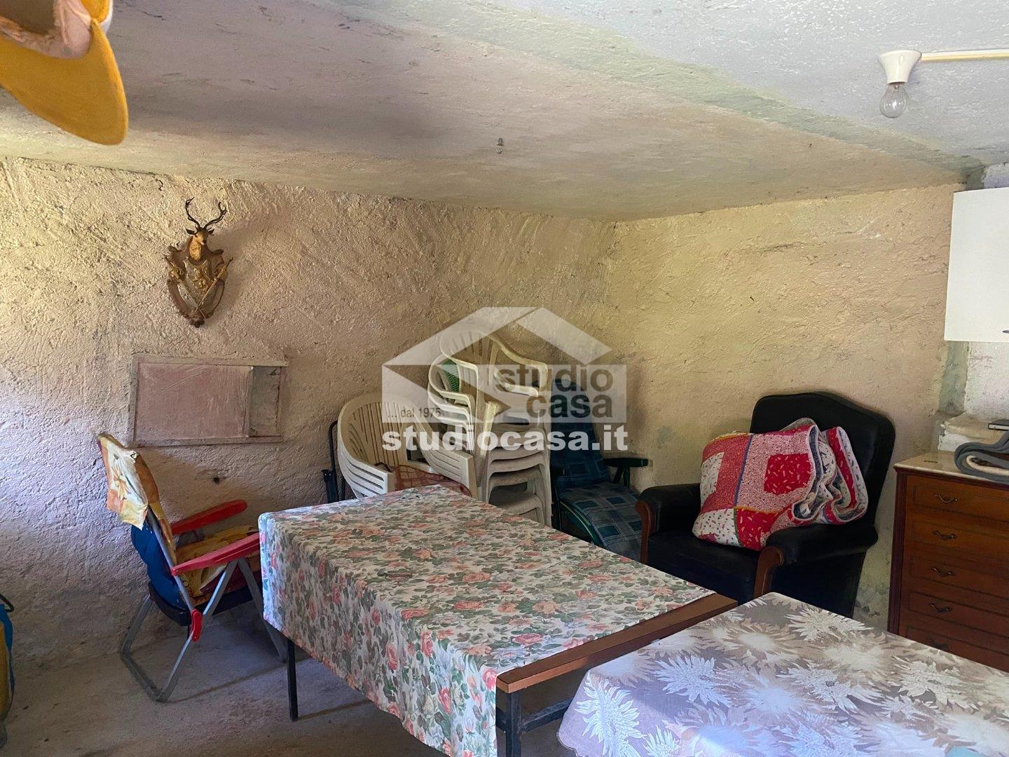 Casa Rustica in vendita a Val Brembilla