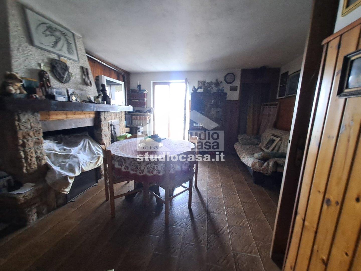 Appartamento in vendita a Costa Serina