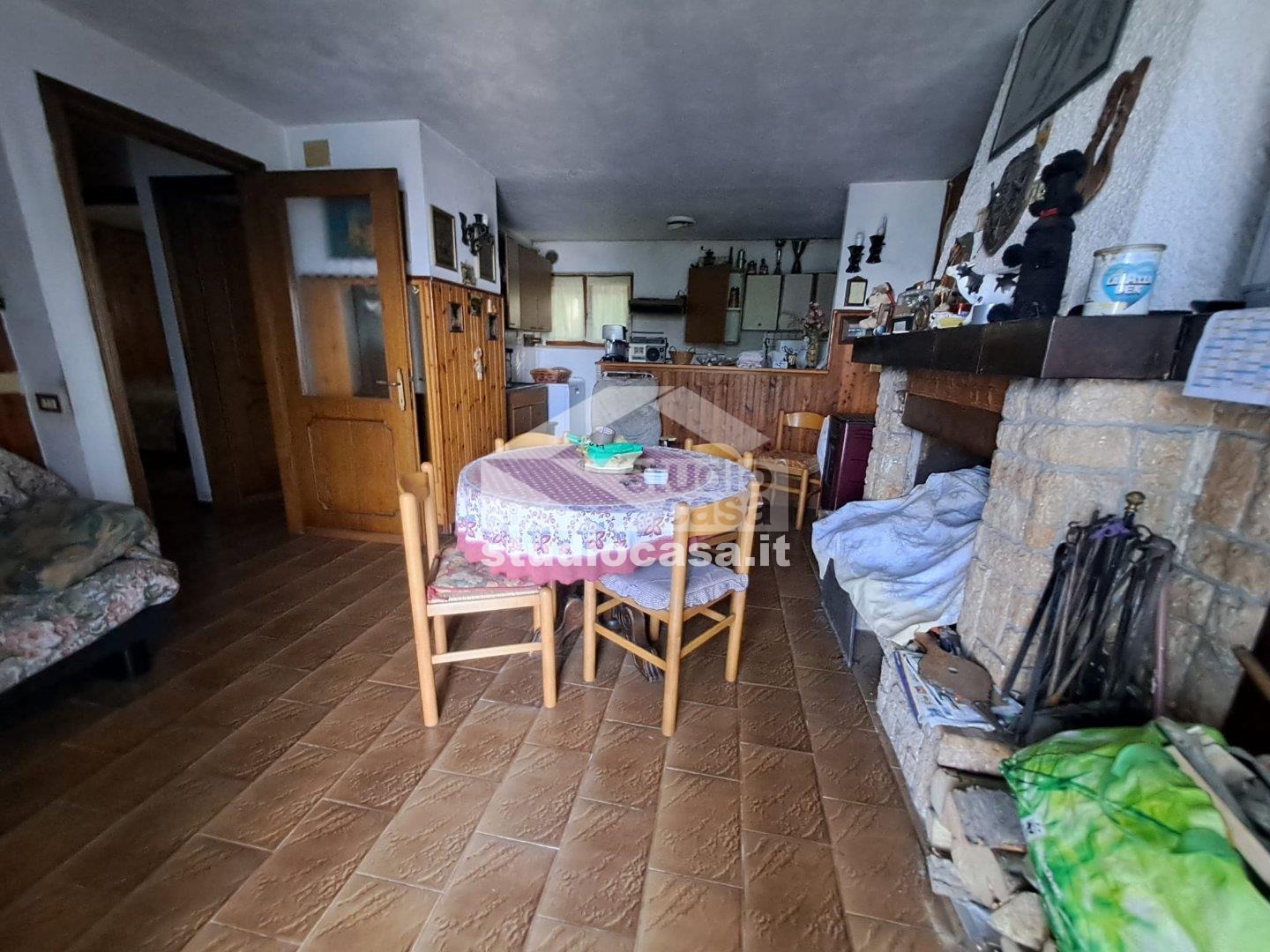 Appartamento in vendita a Costa Serina