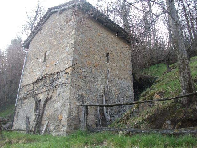 Casa Rustica in vendita a Val Brembilla