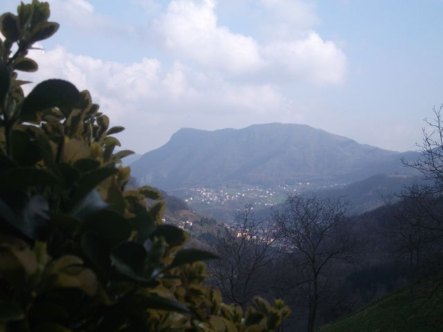Casa Rustica in vendita a Val Brembilla