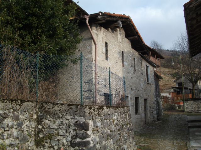 Casa Rustica in vendita a San Giovanni Bianco