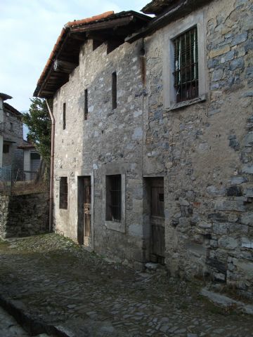 Casa Rustica in vendita a San Giovanni Bianco