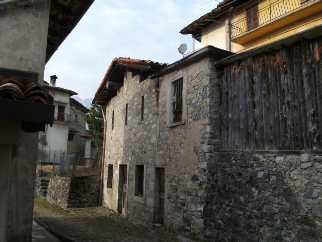 Casa Rustica in vendita a San Giovanni Bianco