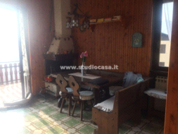 Appartamento in vendita a Costa Serina