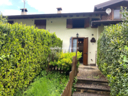 Villa a schiera in vendita a Algua
