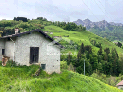 Casa Rustica in vendita a Oltre il Colle