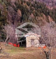 Casa Rustica in vendita a Val Brembilla