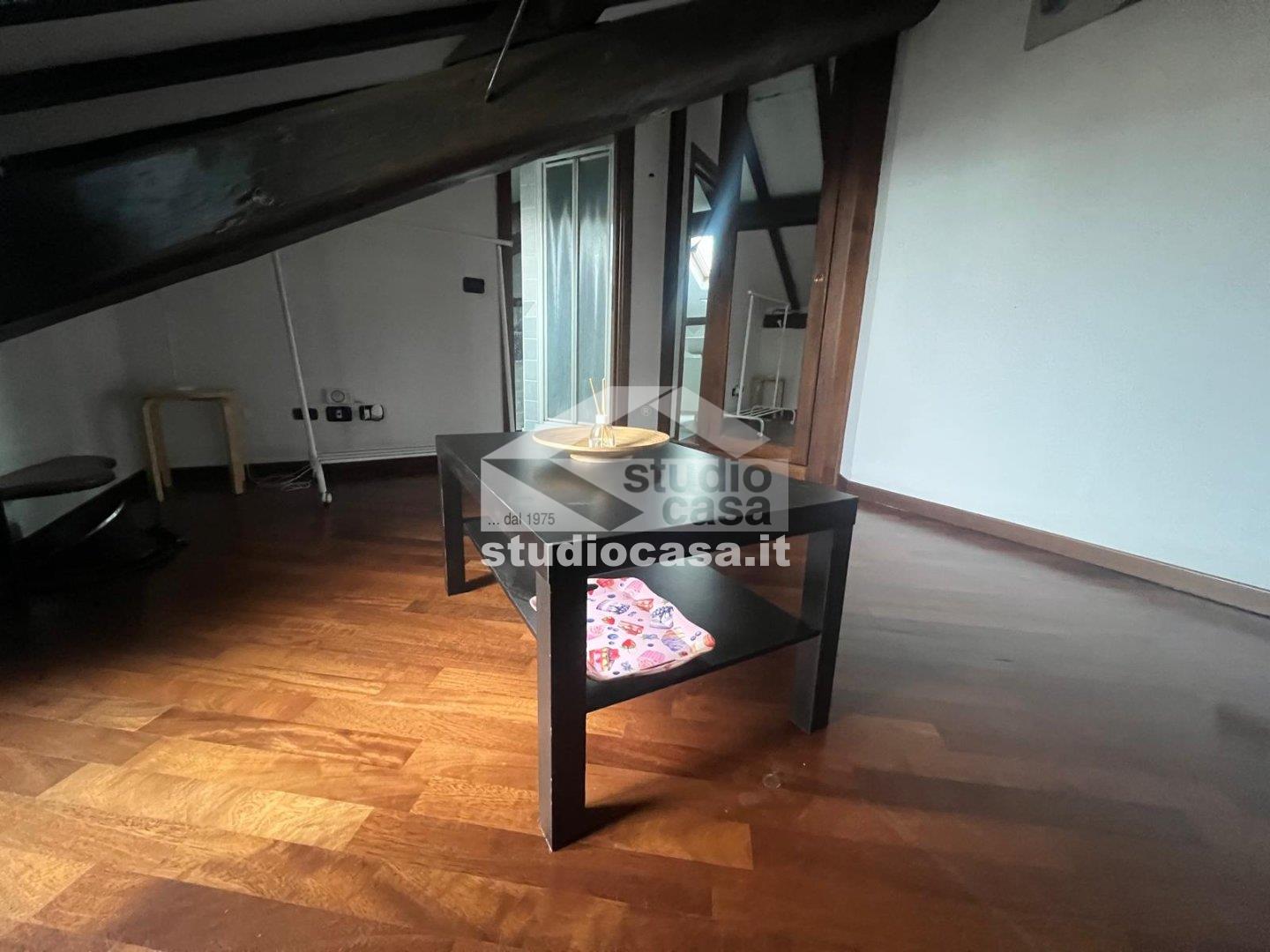 Mansarda in affitto a Milano