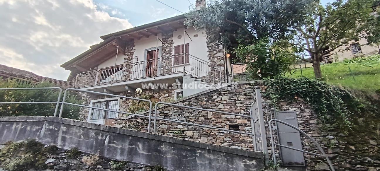 Villa Unifamiliare in vendita a Stresa