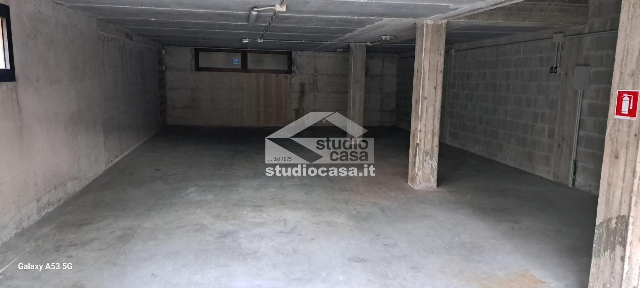 Box / Autorimessa in vendita a Vizzolo Predabissi