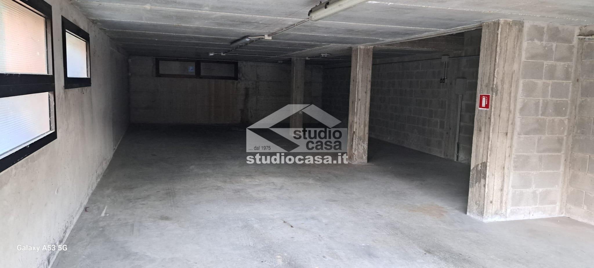 Box / Autorimessa in vendita a Vizzolo Predabissi