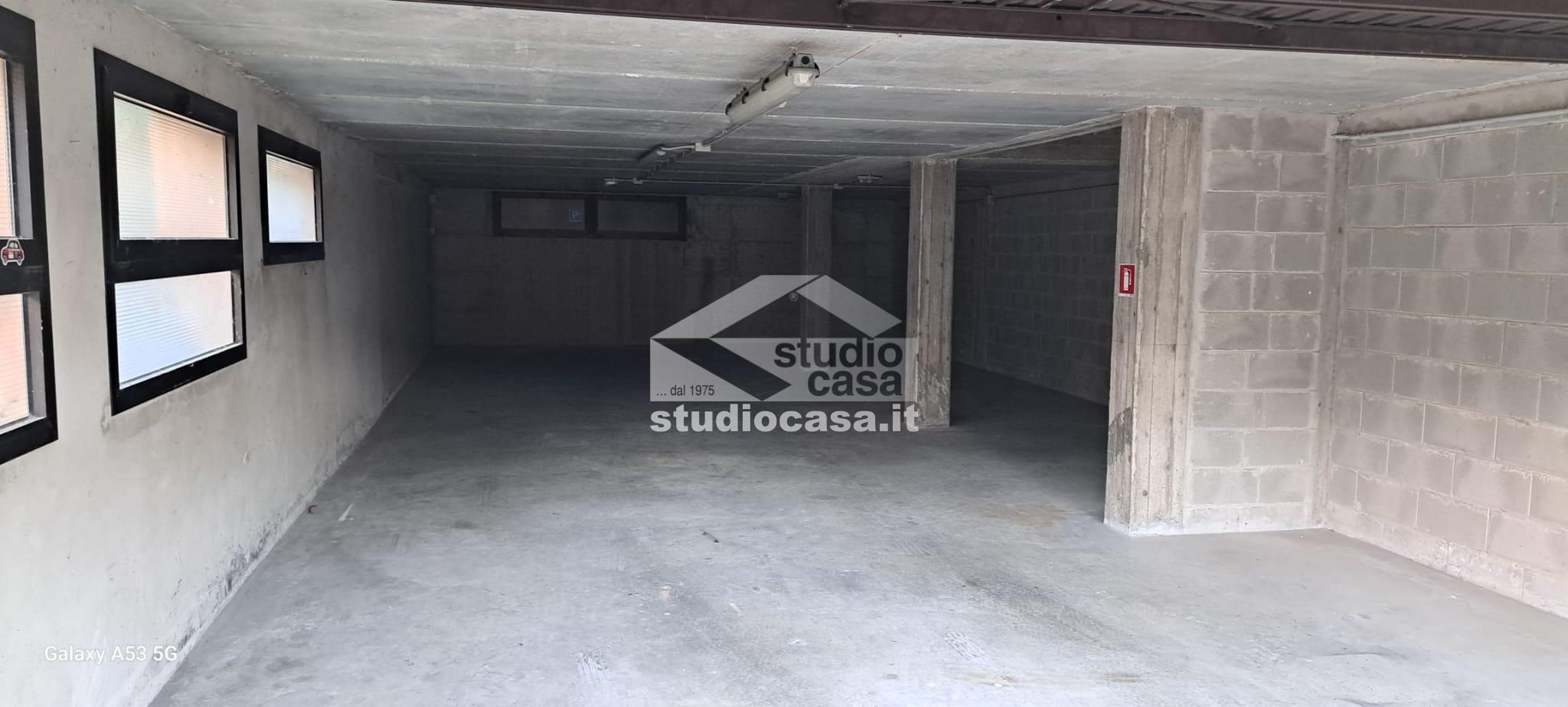 Box / Autorimessa in vendita a Vizzolo Predabissi