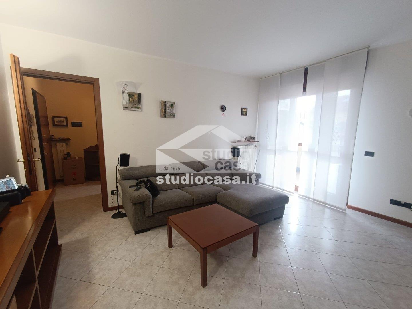 Appartamento in affitto a Melegnano