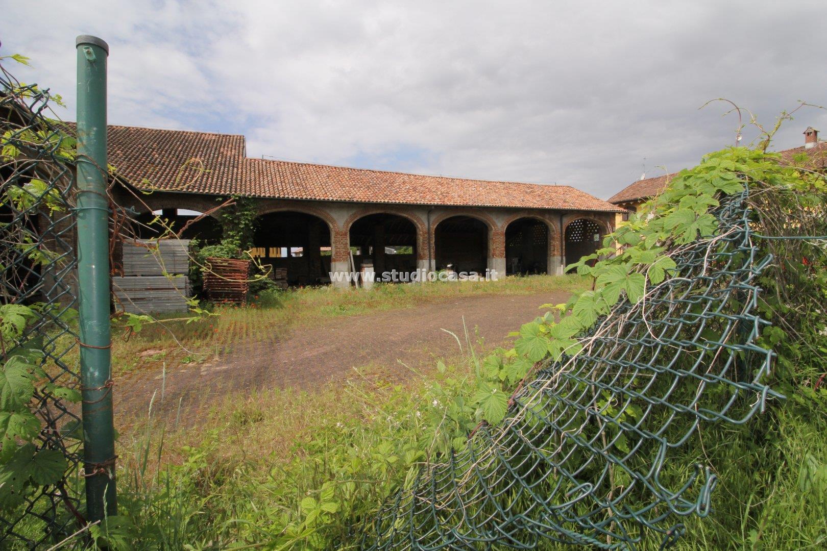 Cascina in vendita a Caselle Lurani