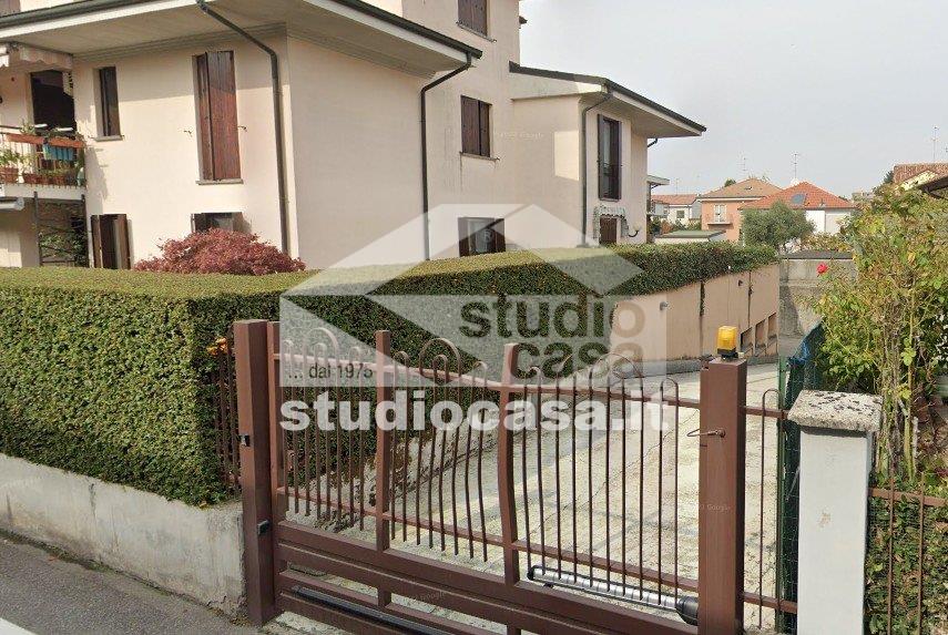 Box / Autorimessa in vendita a Vizzolo Predabissi