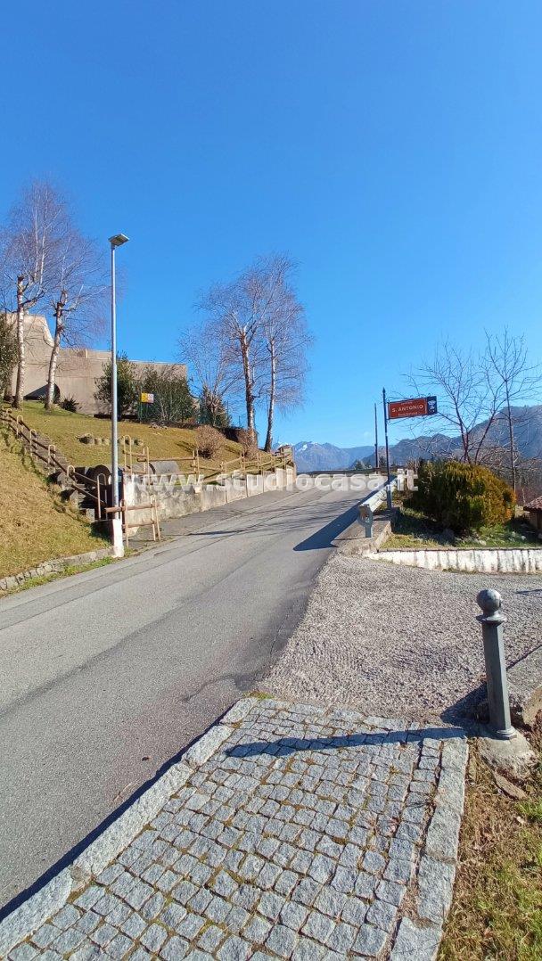 Appartamento in vendita a Gorno