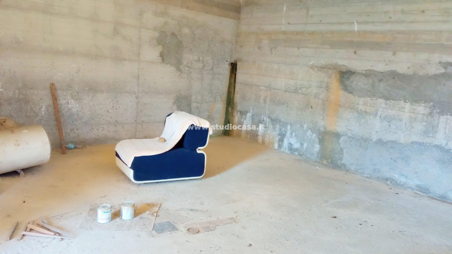 Appartamento in vendita a Gorno