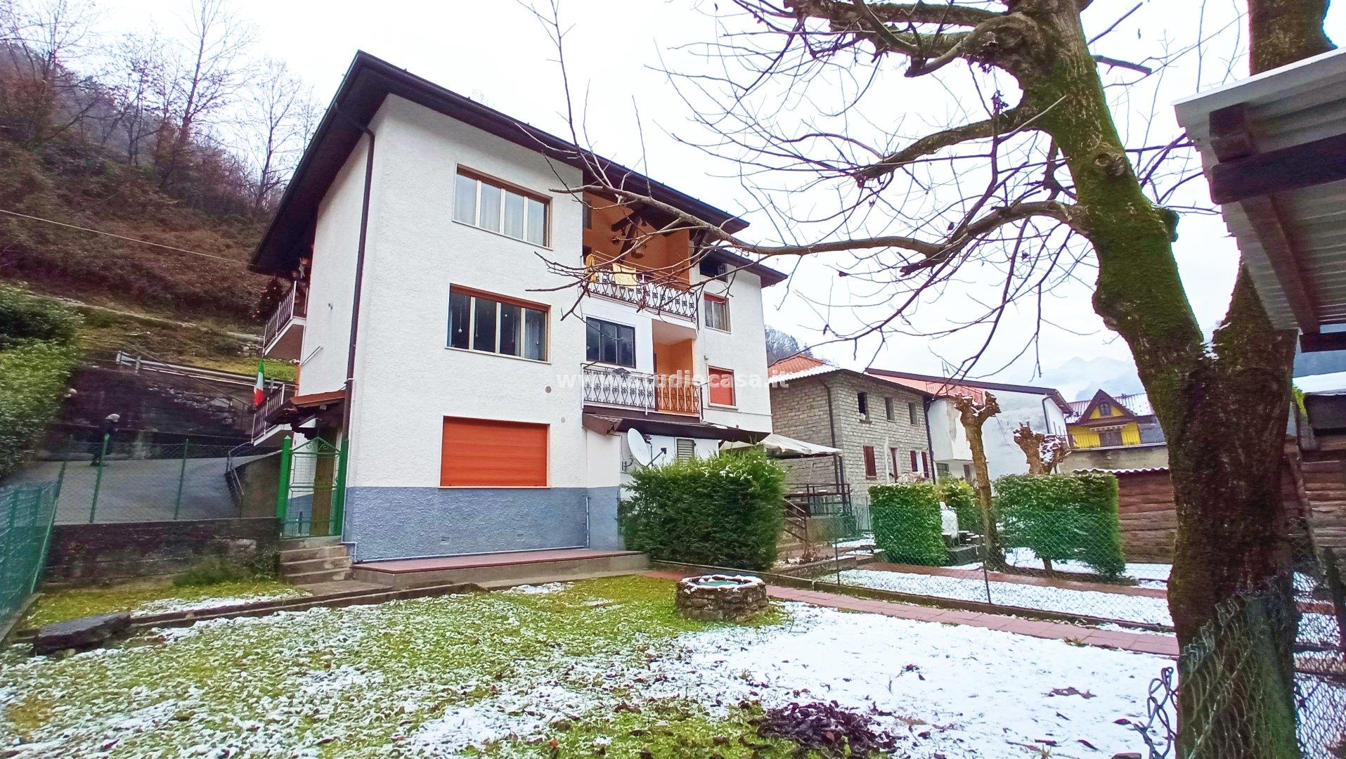 Appartamento in vendita a Gorno