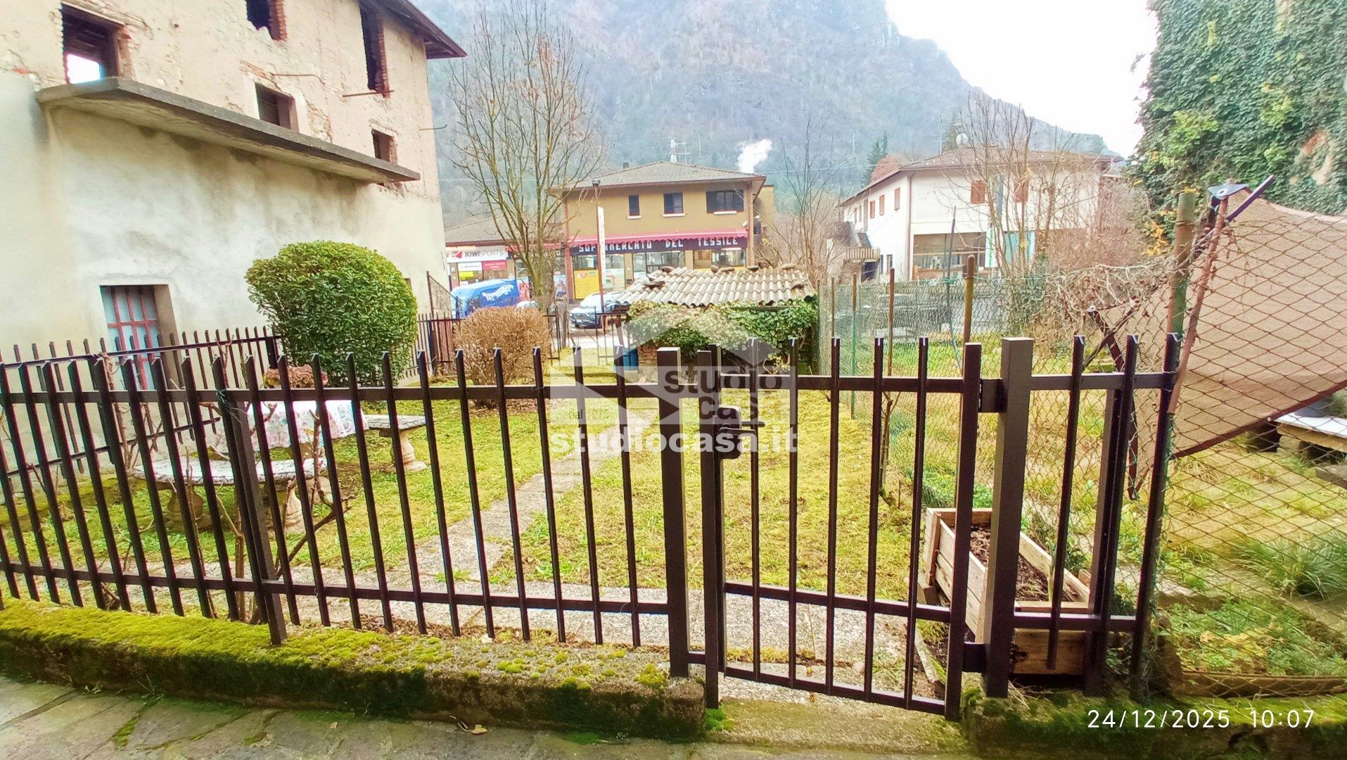 Casa Bifamiliare in vendita a Ponte Nossa