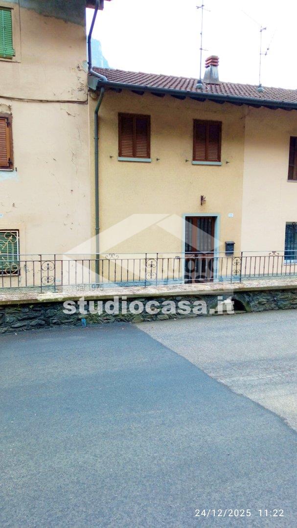 Casa Bifamiliare in vendita a Ponte Nossa