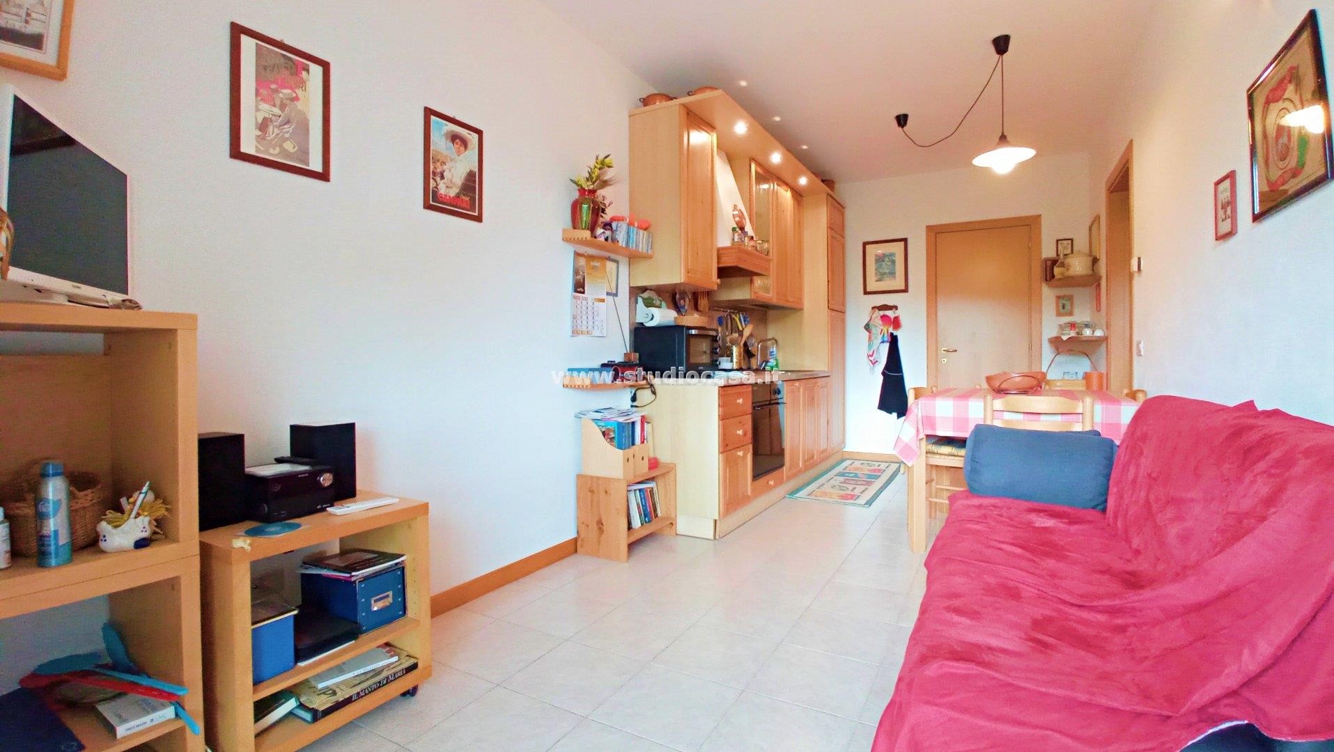 Appartamento in vendita a Gorno