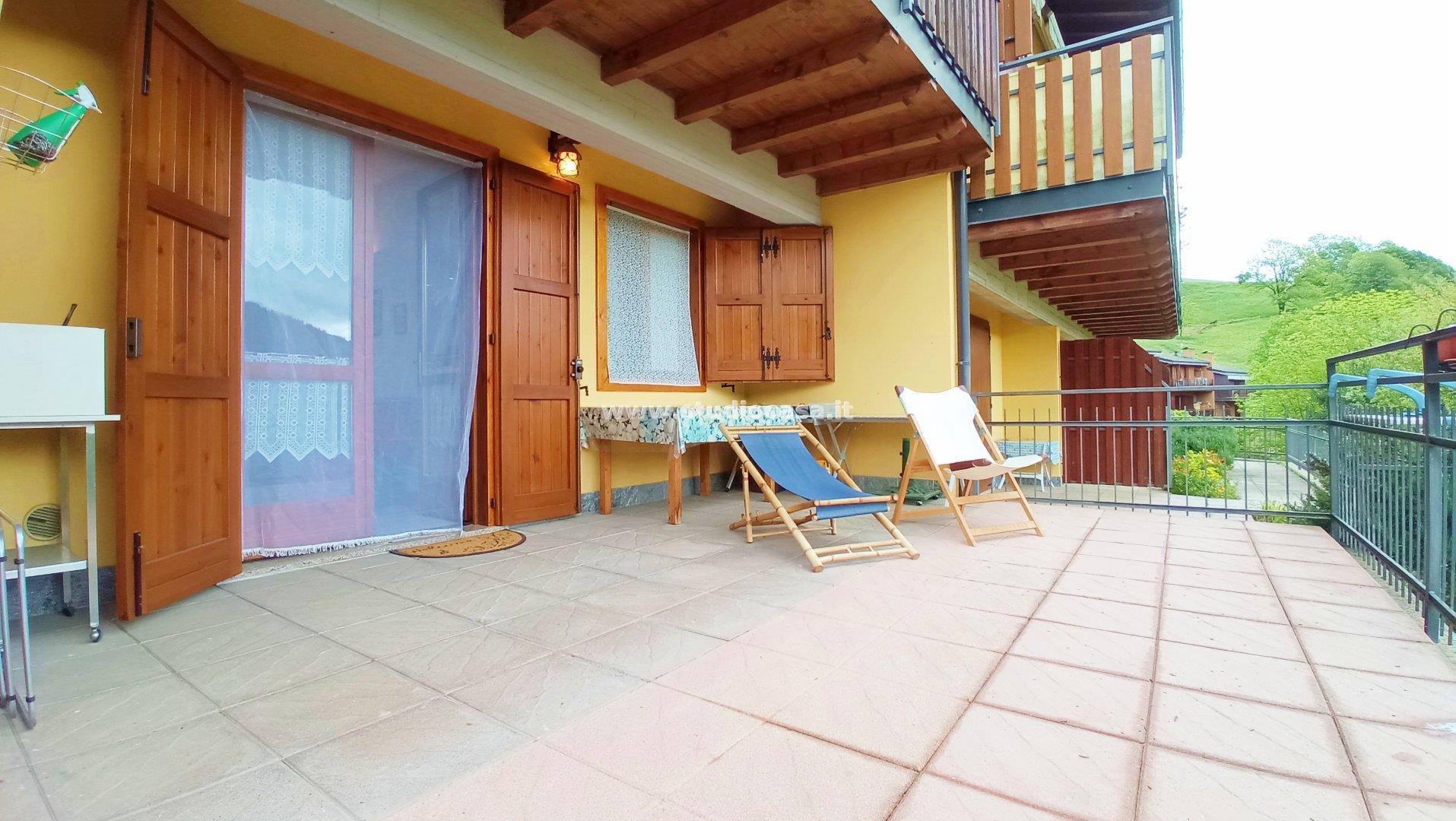 Appartamento in vendita a Gorno
