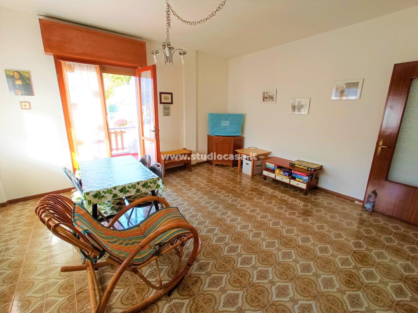 Appartamento in vendita a Gorno