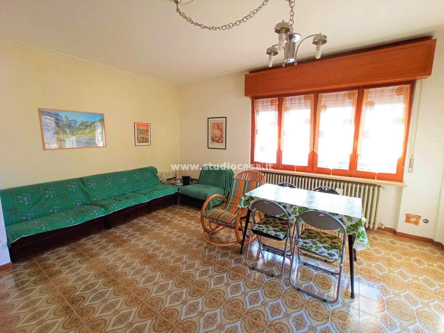 Appartamento in vendita a Gorno