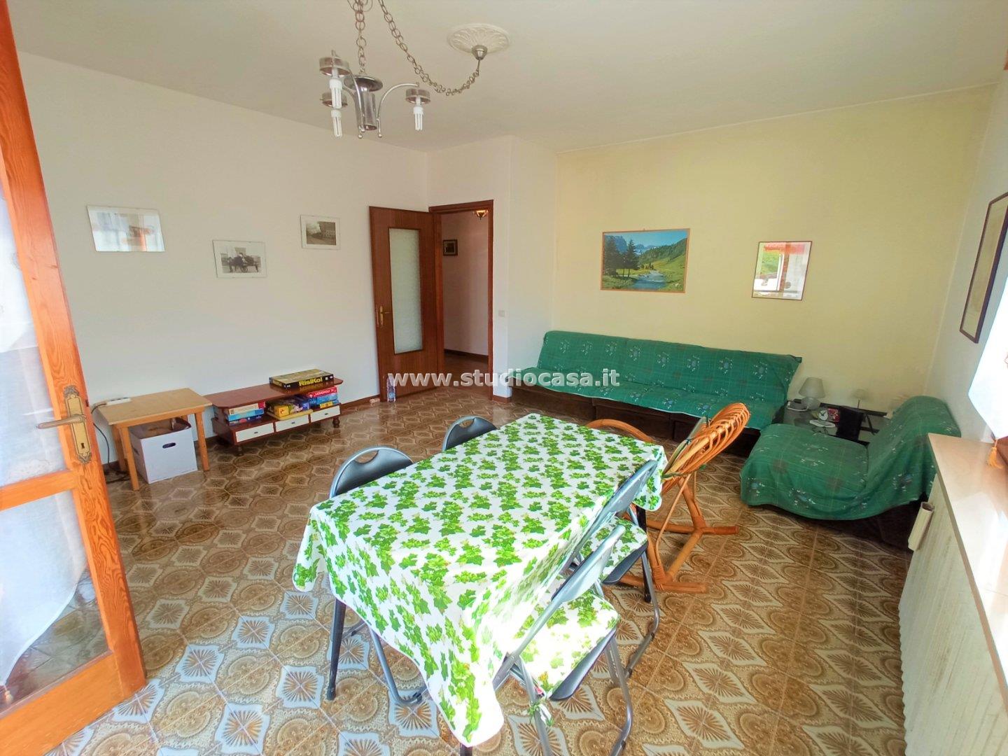 Appartamento in vendita a Gorno