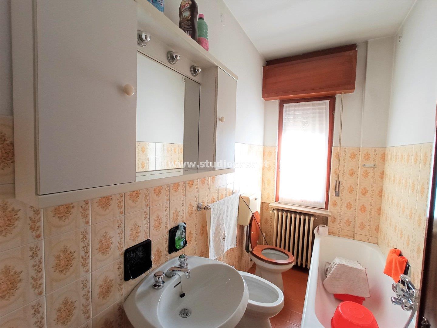 Appartamento in vendita a Gorno