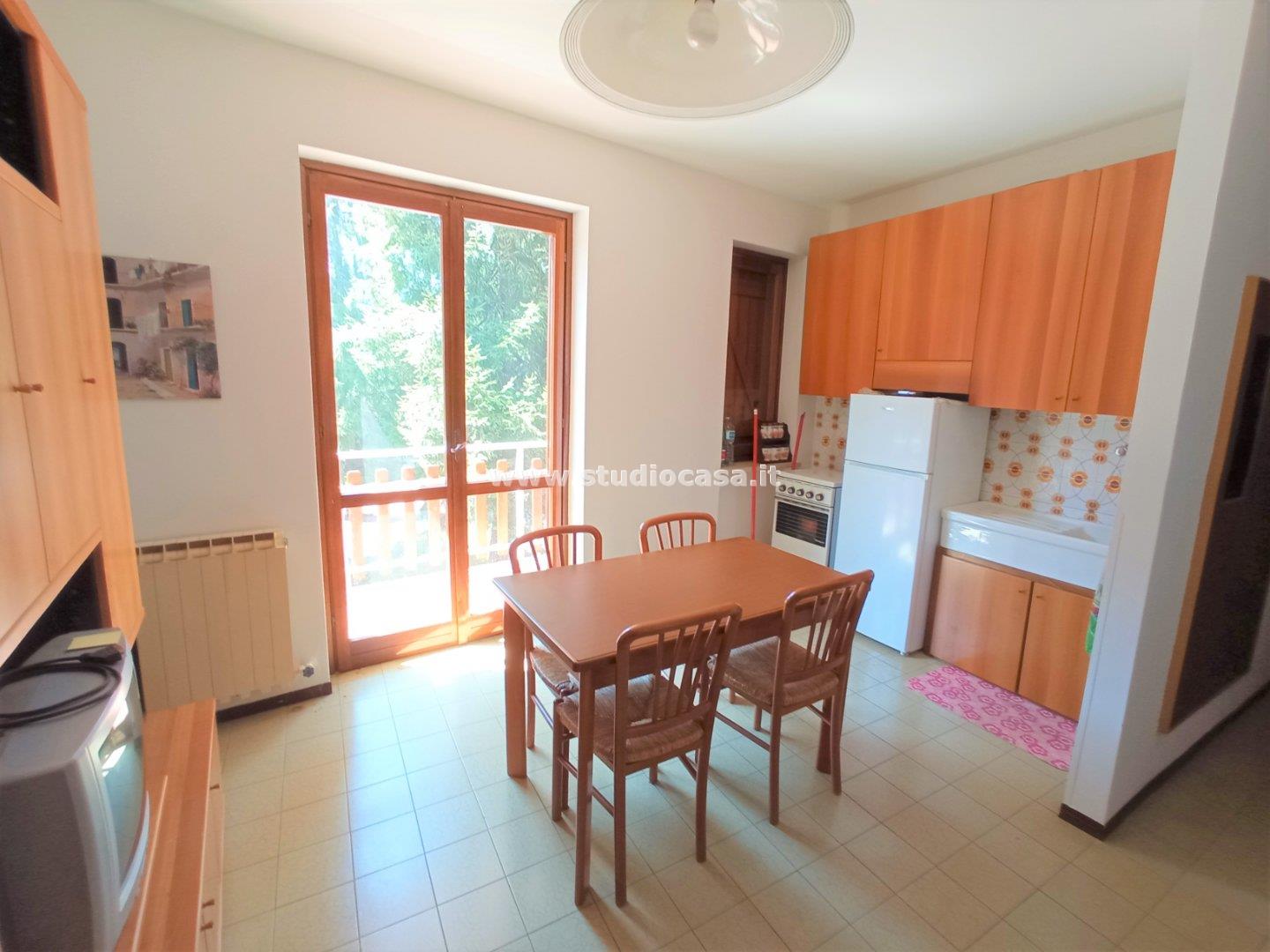 Appartamento in vendita a Gorno