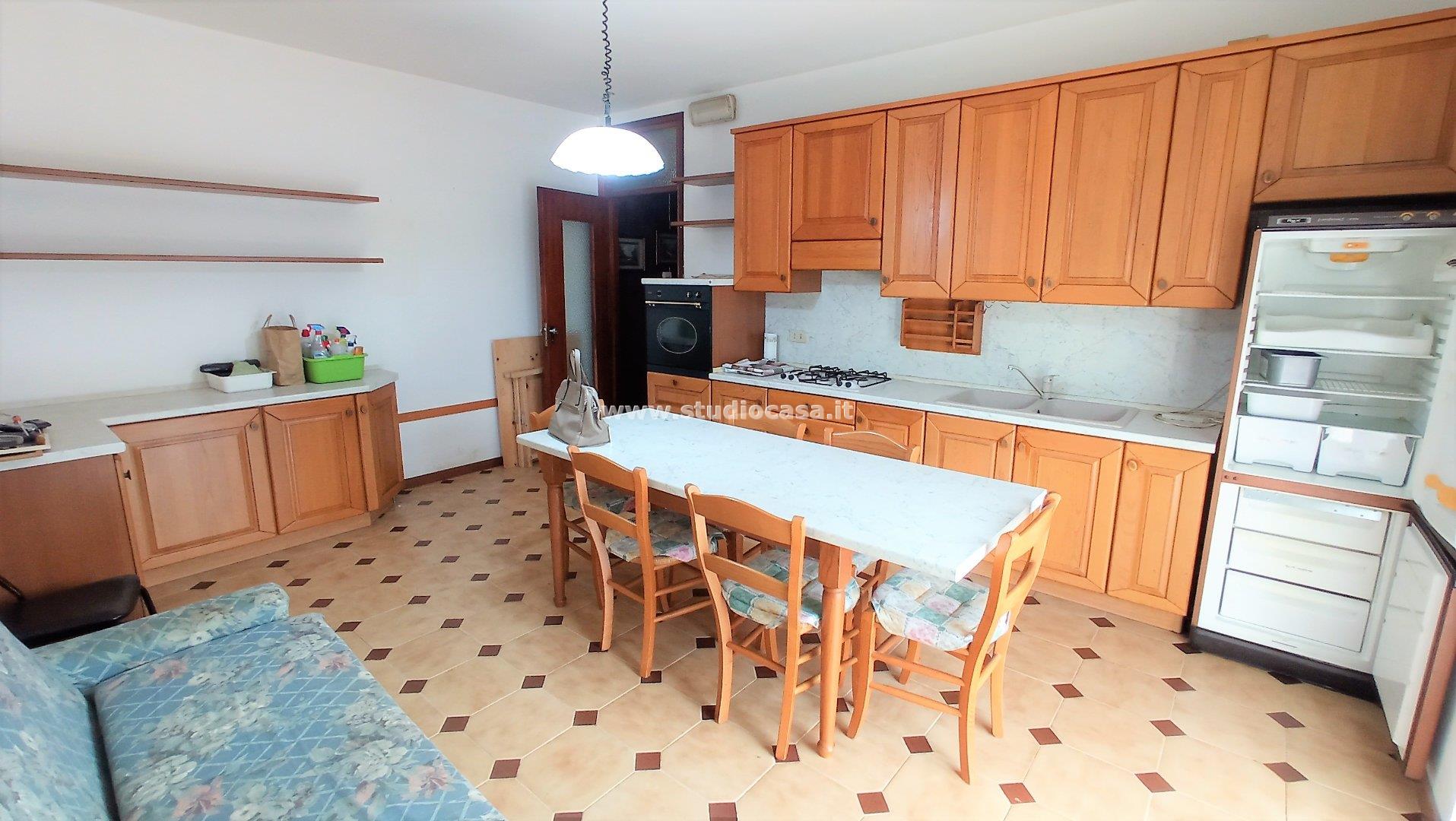Appartamento in vendita a Gorno