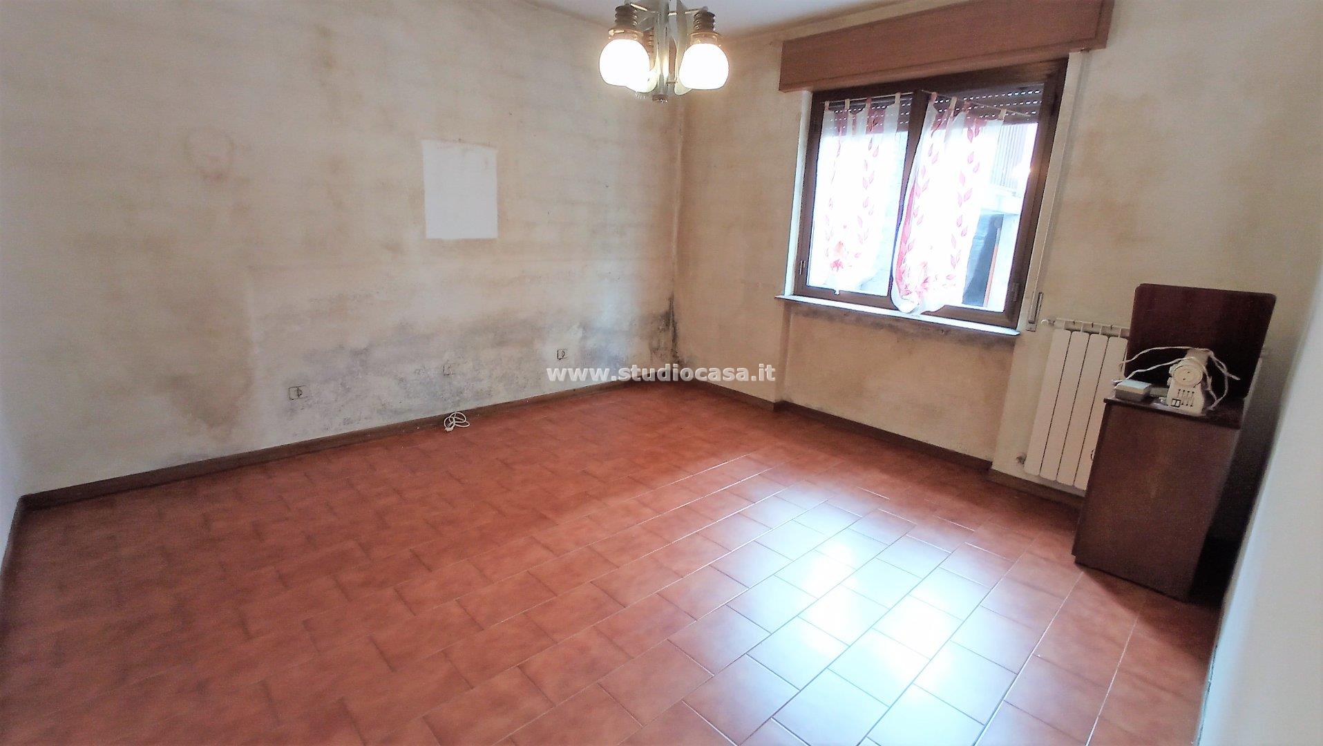 Appartamento in vendita a Gorno