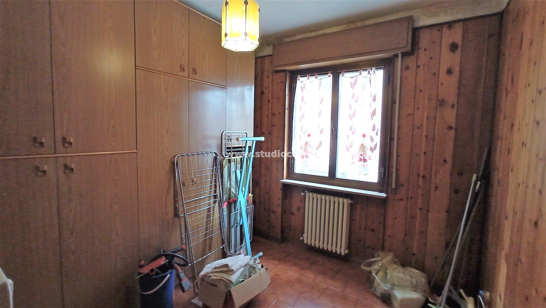 Appartamento in vendita a Gorno