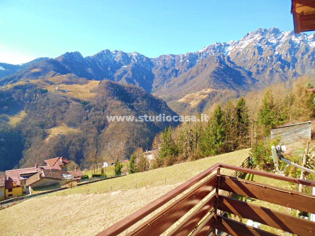 Appartamento in vendita a Gorno