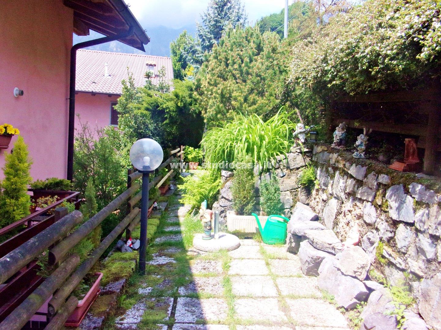 Appartamento in vendita a Gorno