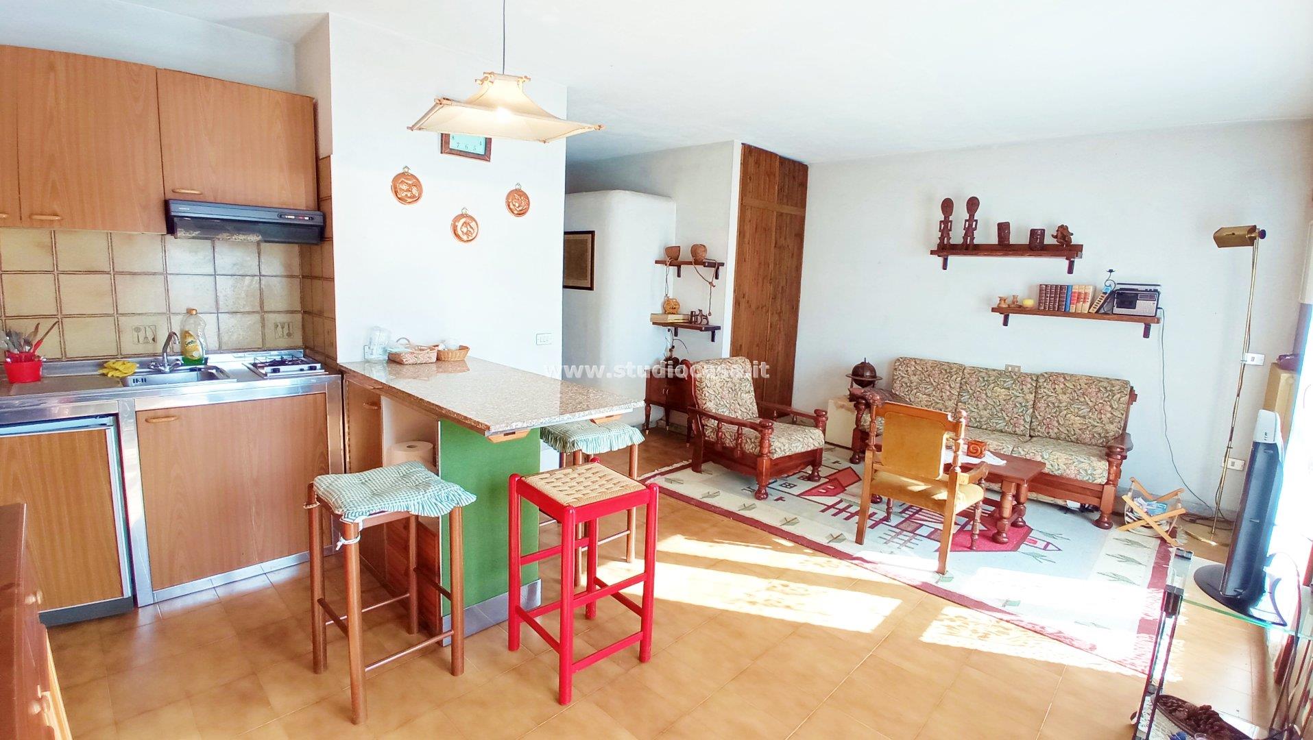 Appartamento in vendita a Gorno